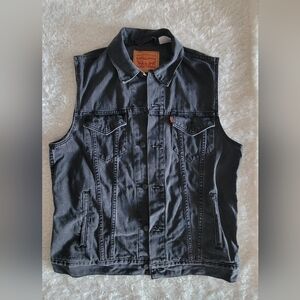 Levi's Black Denim Vest - Classic Sleeveless Trucker